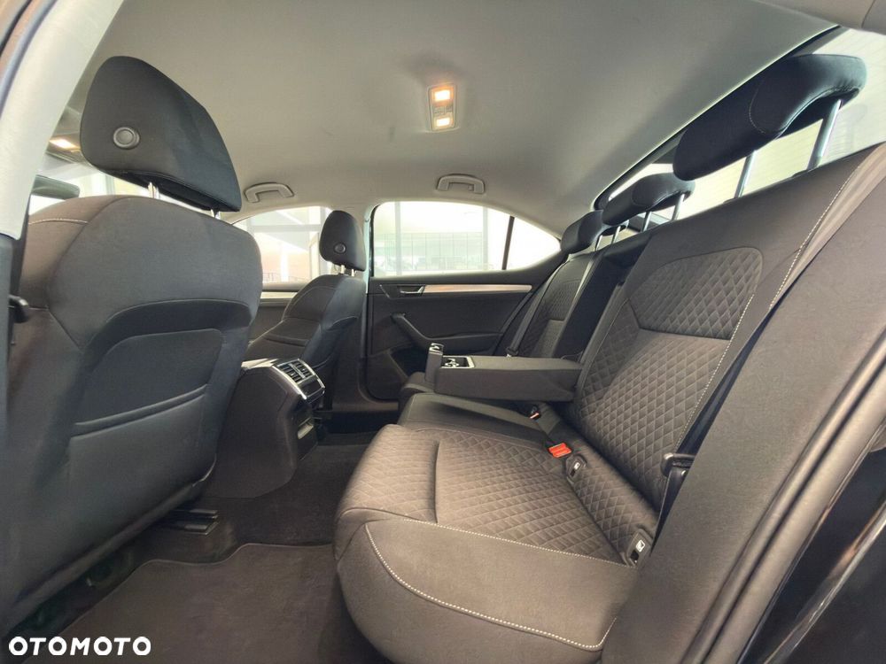 Skoda Superb 1.5 TSI Ambition DSG - 24