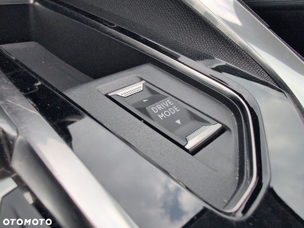 Peugeot 5008 1.2 PureTech Allure Pack S&S EAT8 - 20