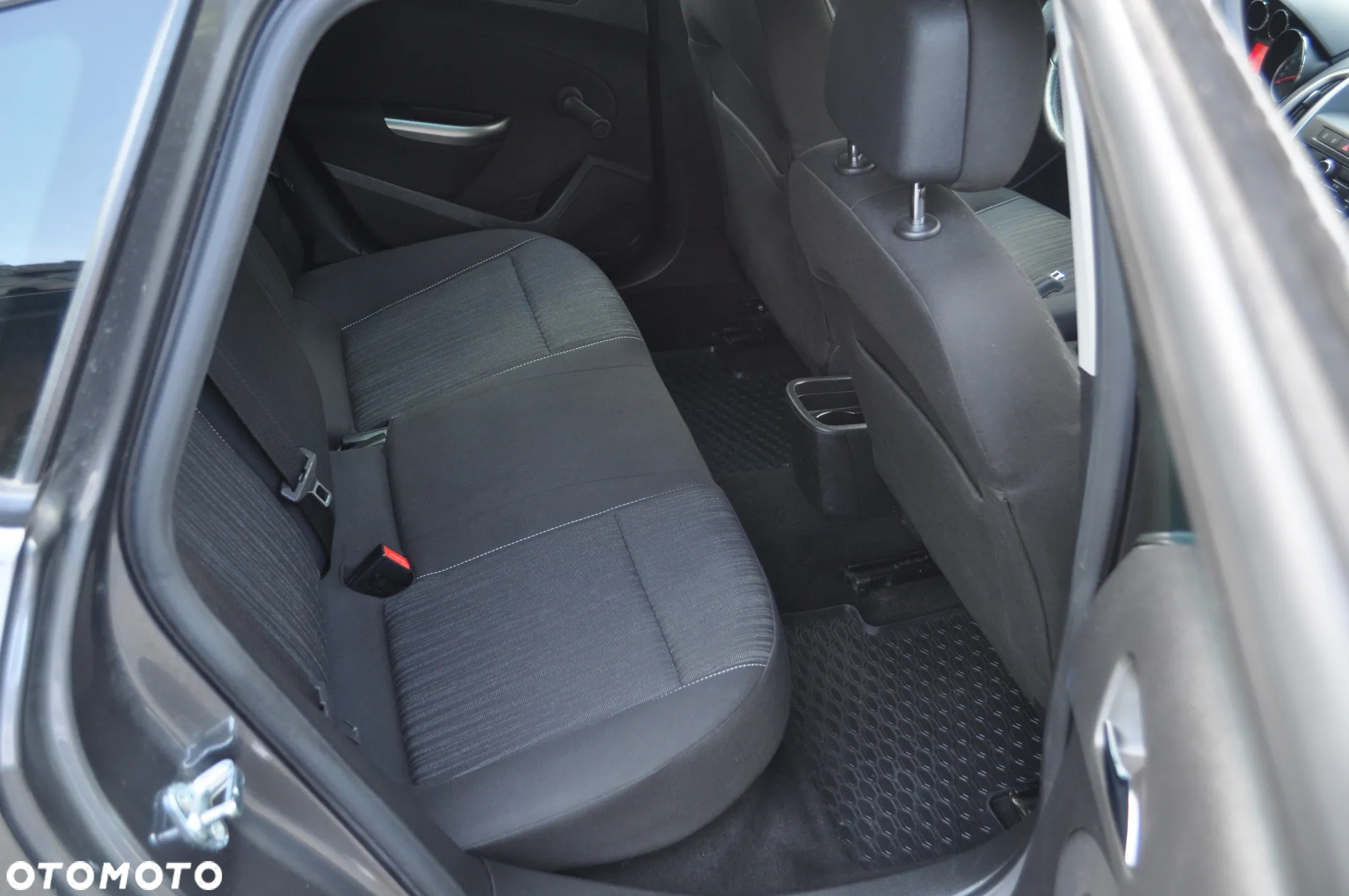Opel Astra IV 1.4 T Cosmo S&S - 21