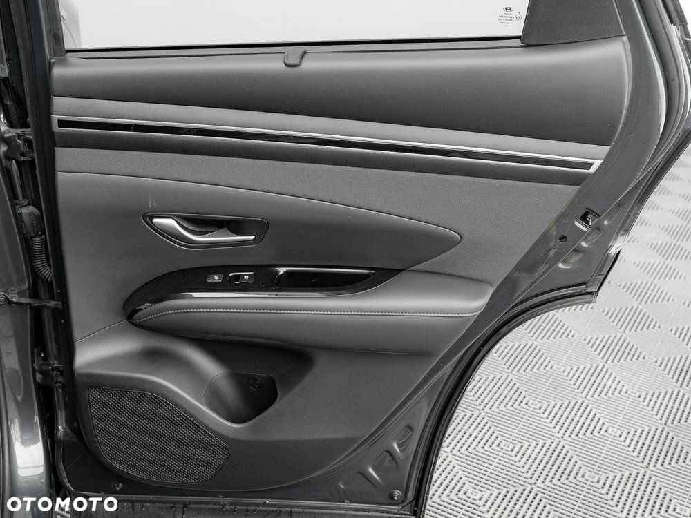 Hyundai Tucson 1.6 T-GDi 48V Platinum 4WD DCT - 31