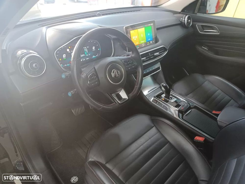 MG EHS 1.5 T-GDI Plug-in Hybrid Luxury - 13