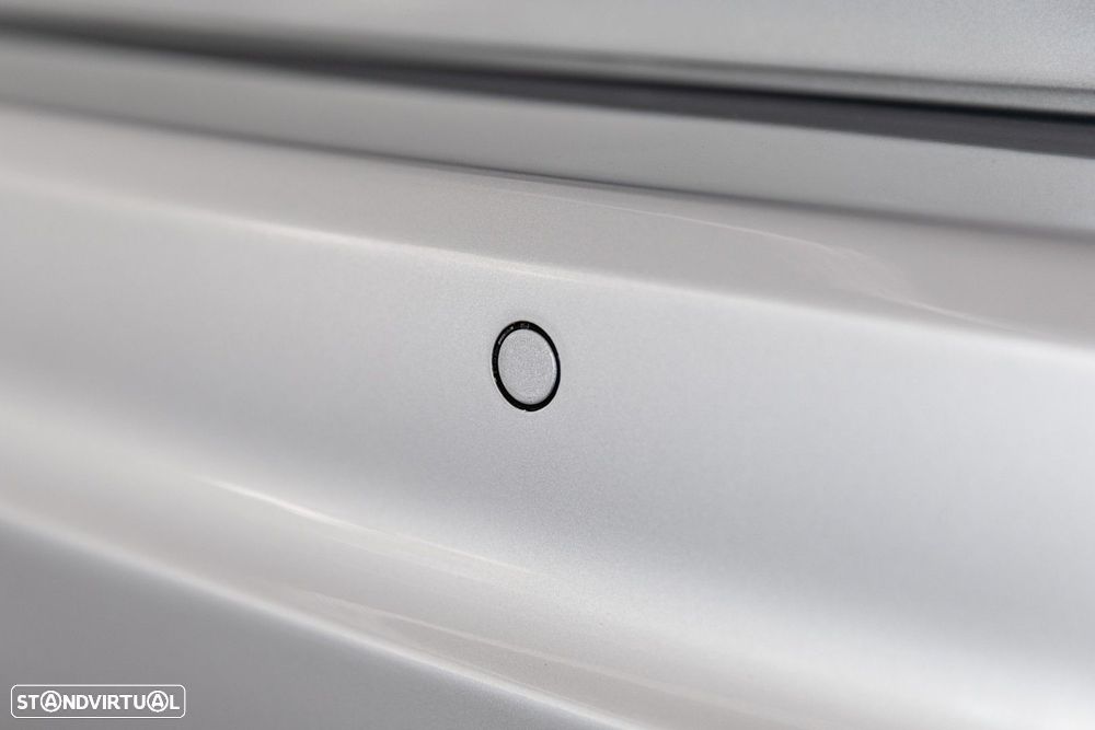 VW Sharan 2.0 TDI Confortline - 24