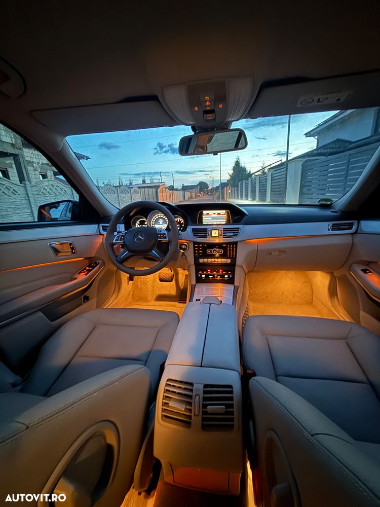 Mercedes-Benz E 200 BlueTEC 7G-TRONIC Elegance - 7