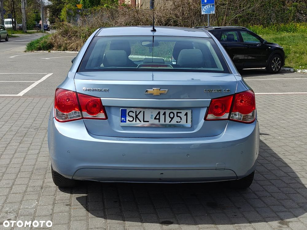 Chevrolet Cruze 2.0 LS - 15