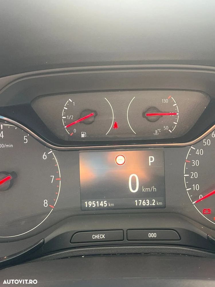 Opel Grandland X 1.2 Turbo START/STOP Aut. Innovation - 22