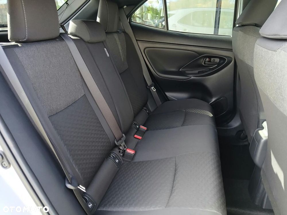 Toyota Yaris Cross Hybrid 1.5 Style - 23