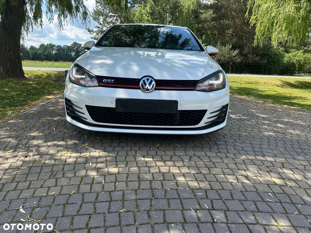 Volkswagen Golf GTI BlueMotion Technology - 16