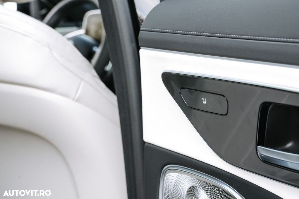 Mercedes-Benz E - 32