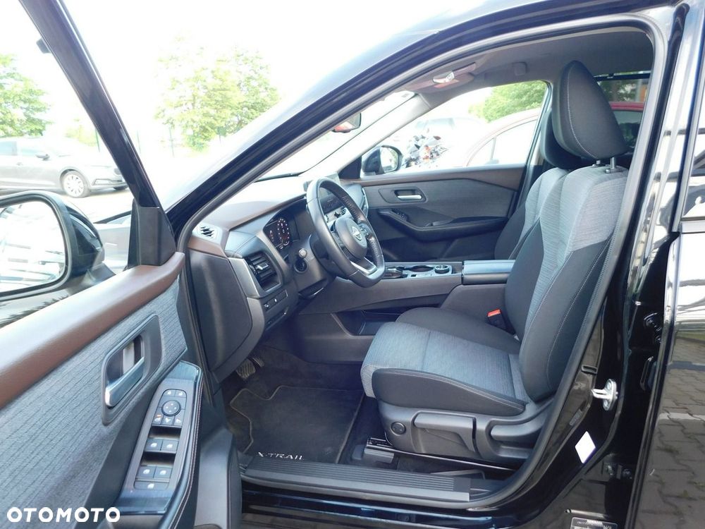 Nissan X-Trail - 11
