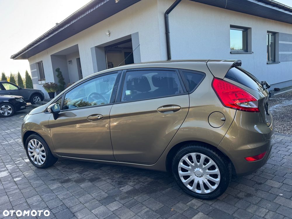 Ford Fiesta 2012 photo 4