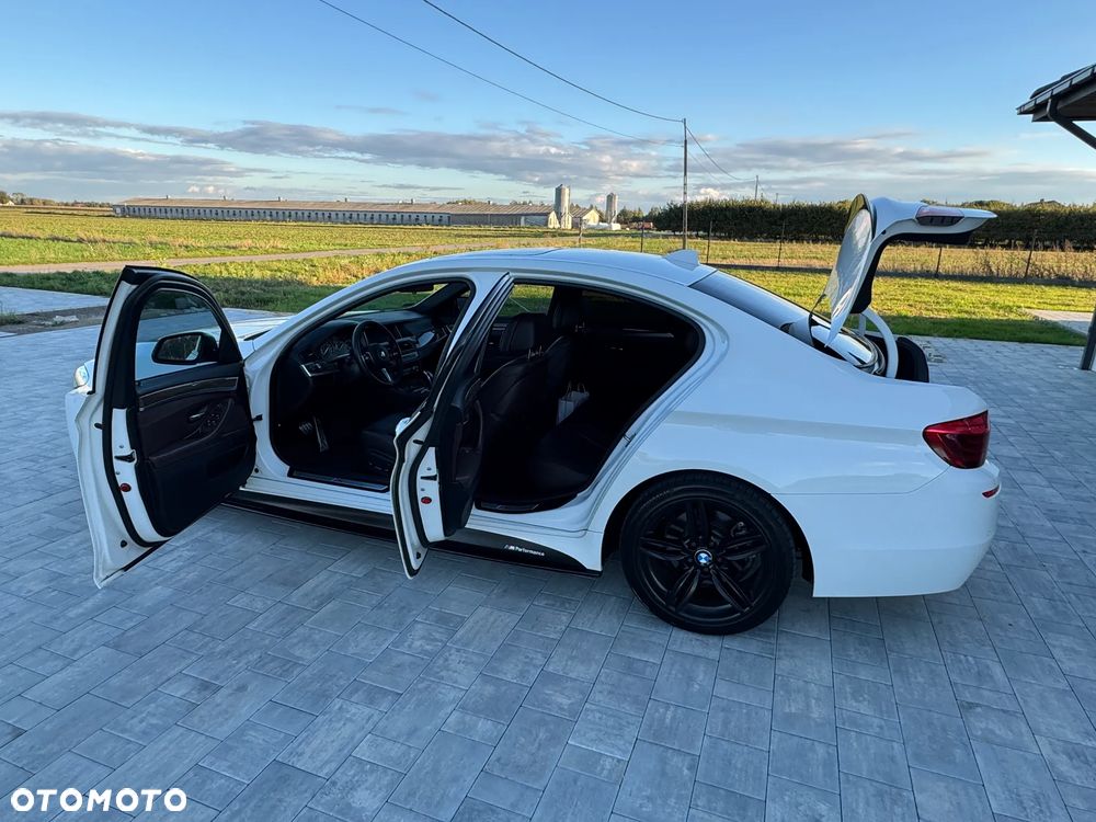 BMW Seria 5 535i Sport-Aut Modern Line - 19
