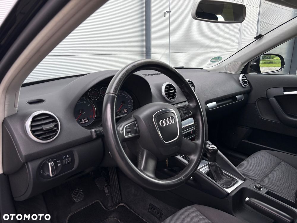 Audi A3 Sportback 1.4 TFSI Ambiente - 20