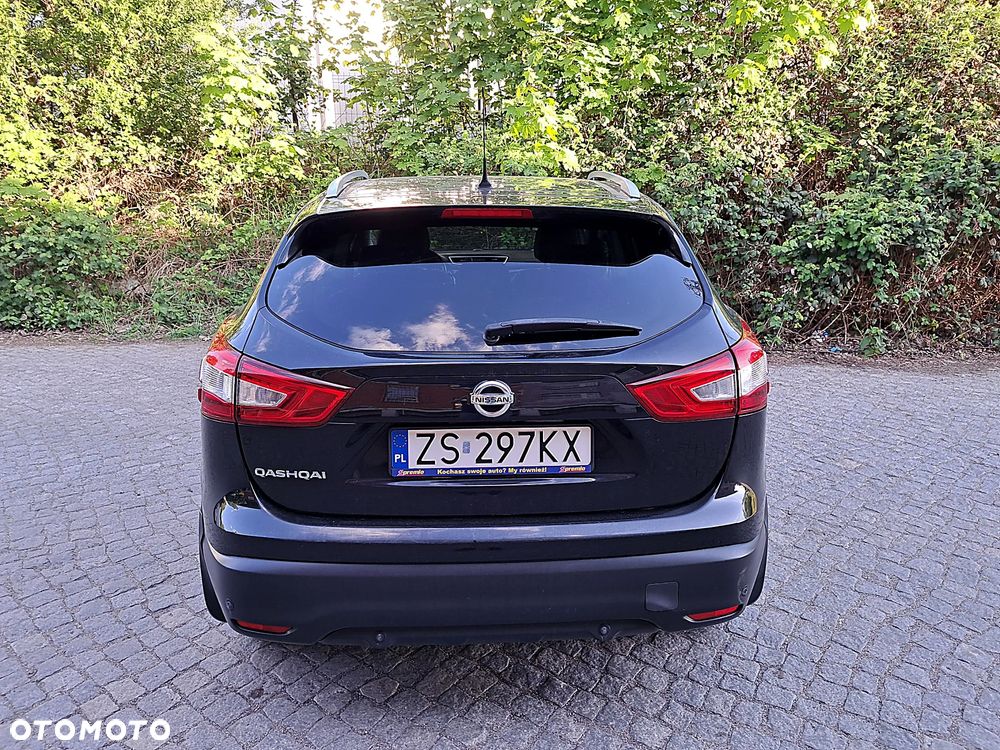 Nissan Qashqai 1.6 DCi Xtronic TEKNA - 8