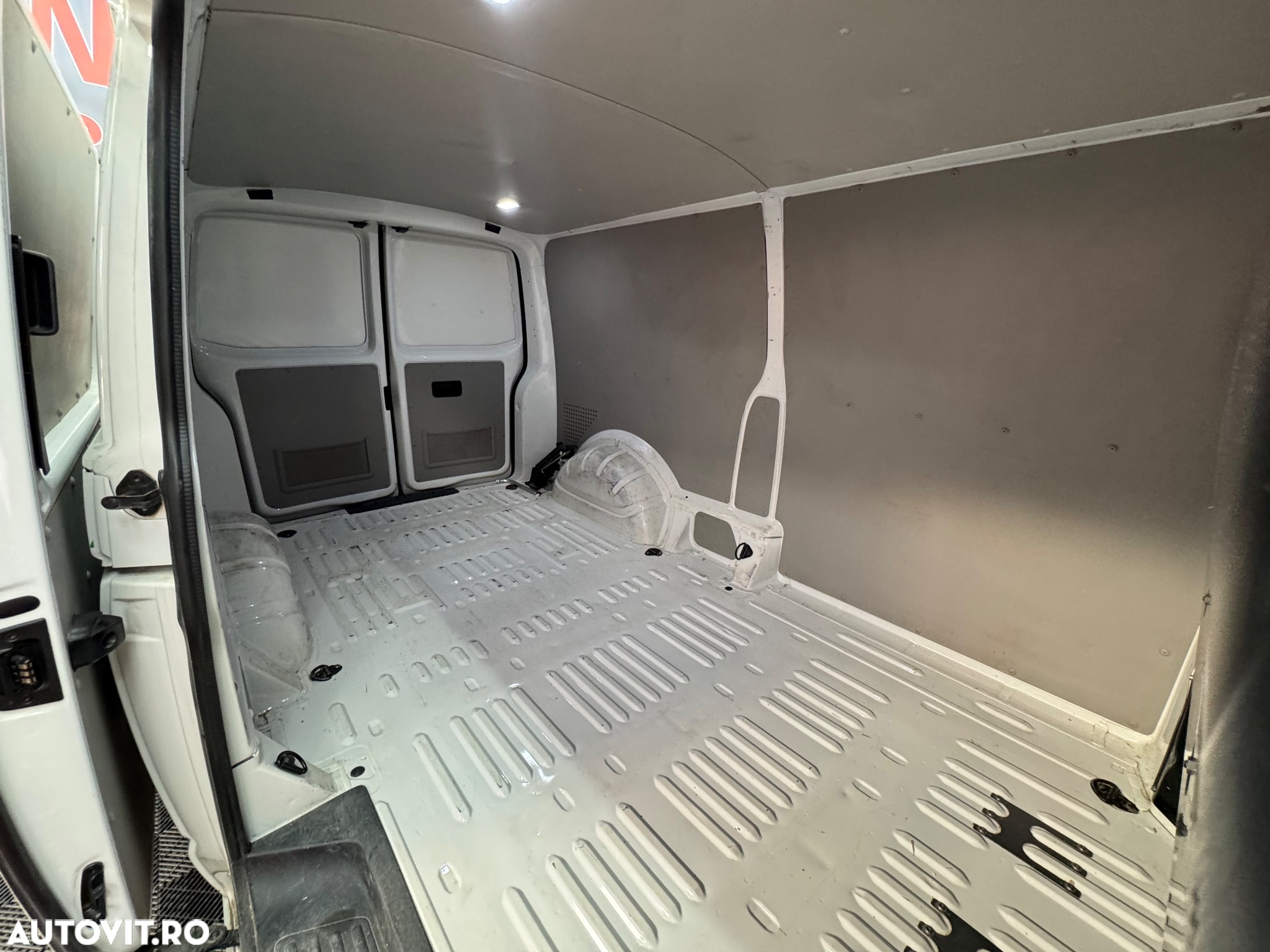 Volkswagen ABT E-TRANSPORTER - 11