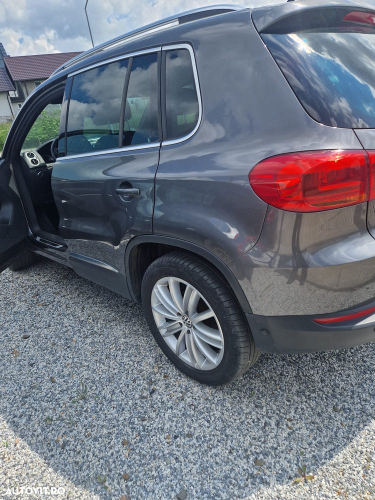 Volkswagen Tiguan - 5