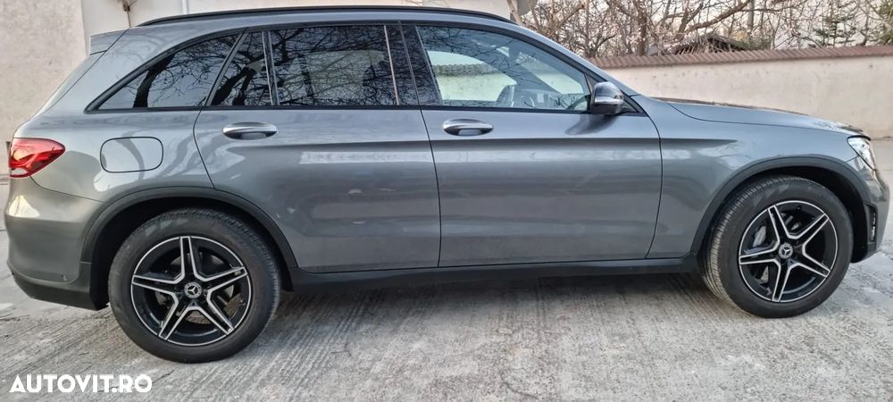 Mercedes-Benz GLC 220 d 4Matic 9G-TRONIC AMG Line - 7