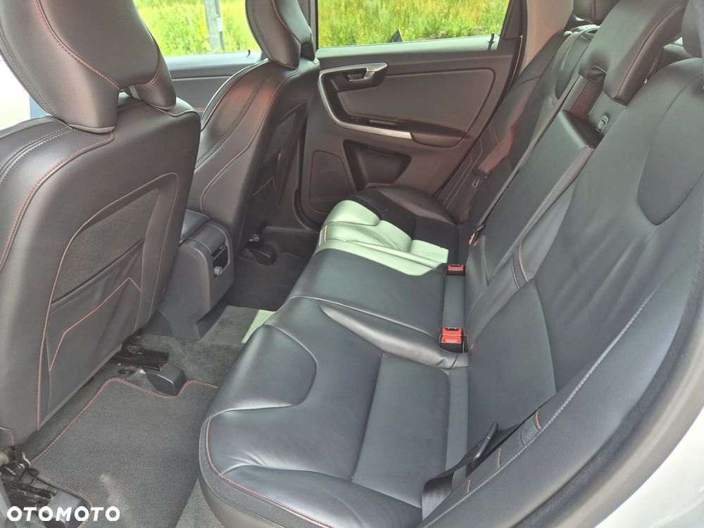Volvo XC 60 D3 Ocean Race - 9
