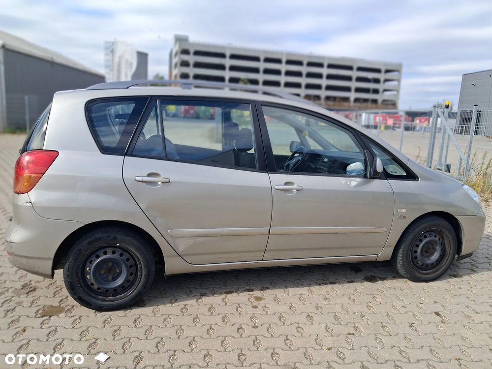 Toyota Corolla Verso 2.0 D-4D Sol - 6
