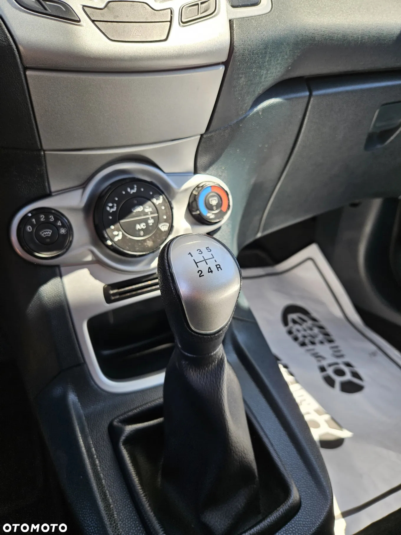 Ford Fiesta 1.25 Champions Edition - 23