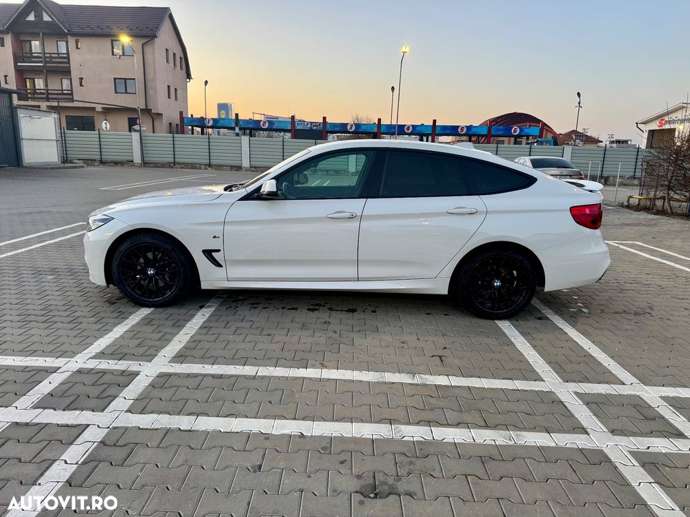 BMW Seria 3 320d Aut. xDrive Edition M Sport Shadow - 12