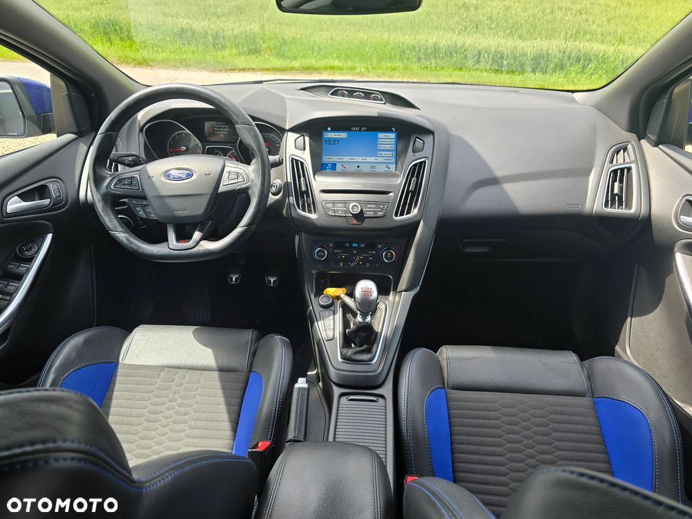 Ford Focus - 20