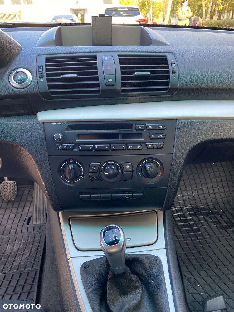 BMW Seria 1 116d DPF - 10