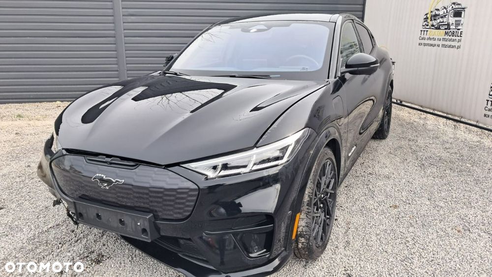 Ford Mustang Mach-E - 4