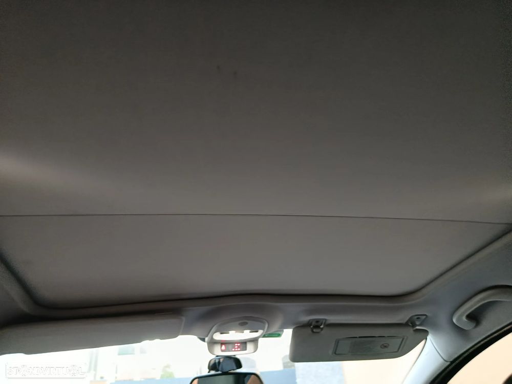 Peugeot 5008 1.6 HDi 7L Allure J17 - 14