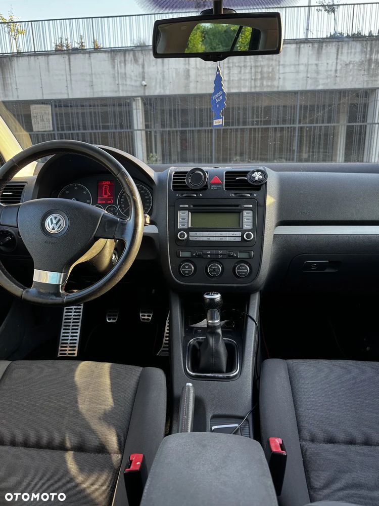 Volkswagen Golf 1.9 TDI DPF Trendline - 10