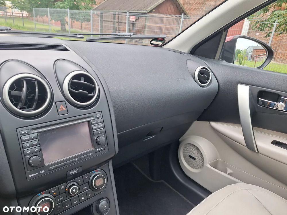 Nissan Qashqai 1.6 dCi DPF tekna - 27