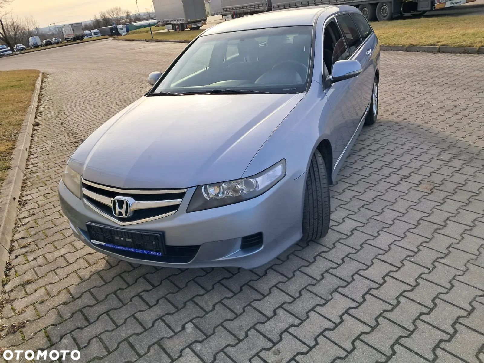 Honda Accord - 1