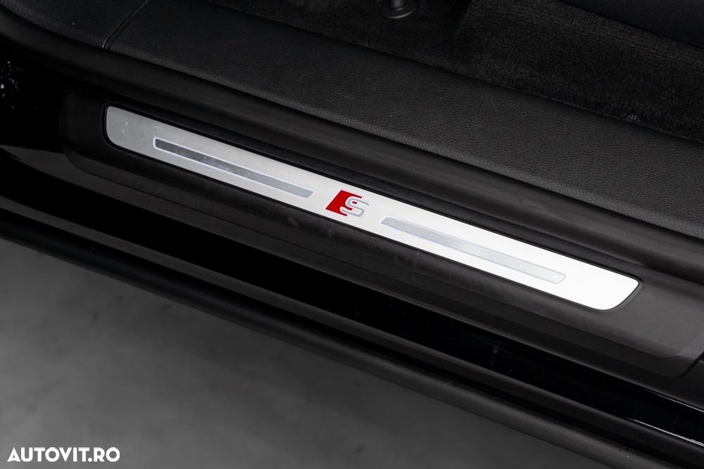 Audi SQ8 4.0 TFSI quattro Tiptronic - 30