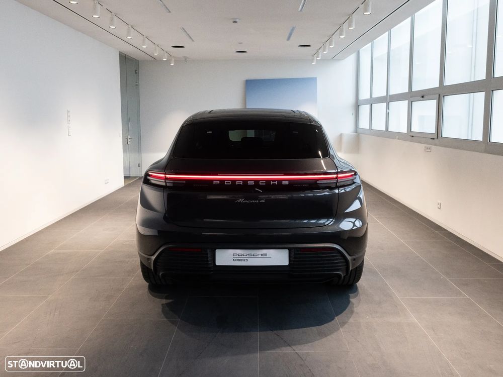 Porsche Macan Electric 4 - 9