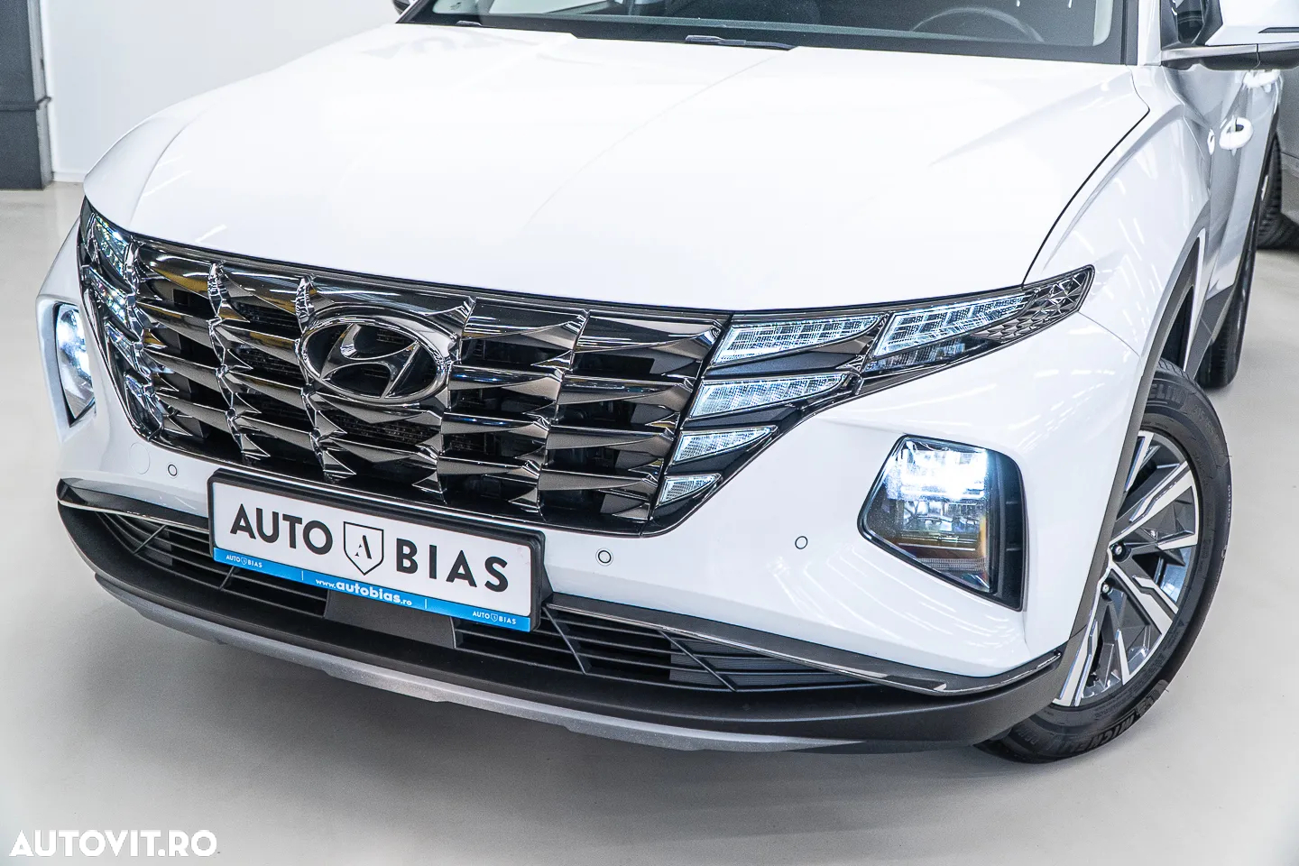 Hyundai Tucson 1.6 T-GDi HEV 2WD Select - 11