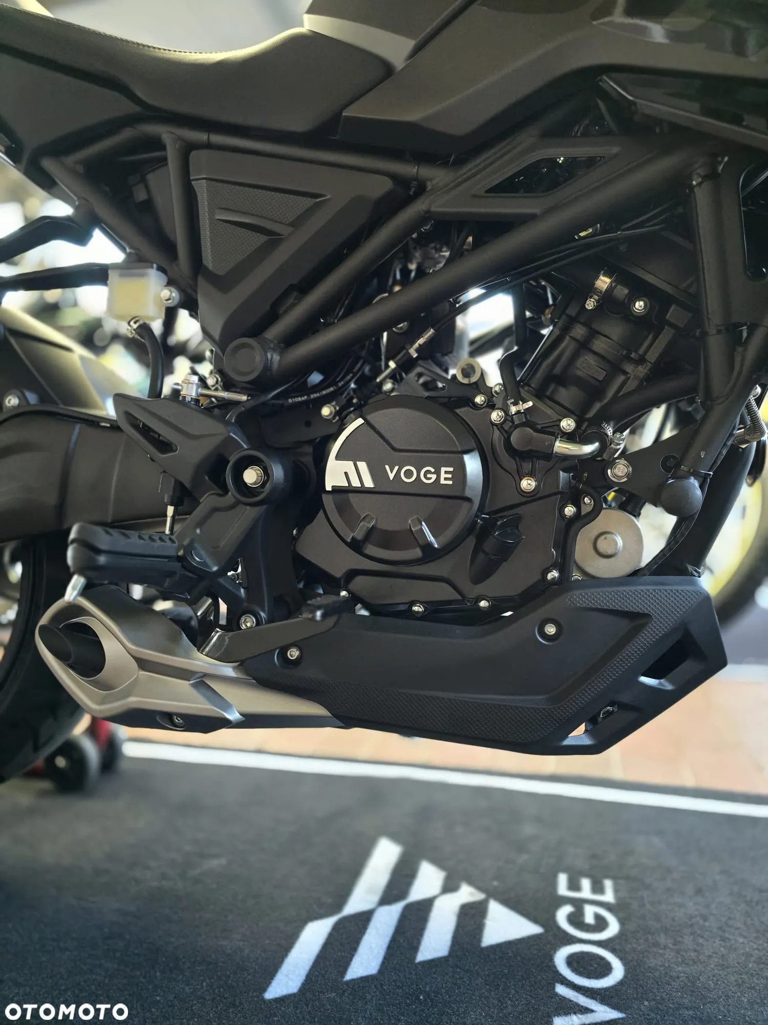 VOGE R125 - 6