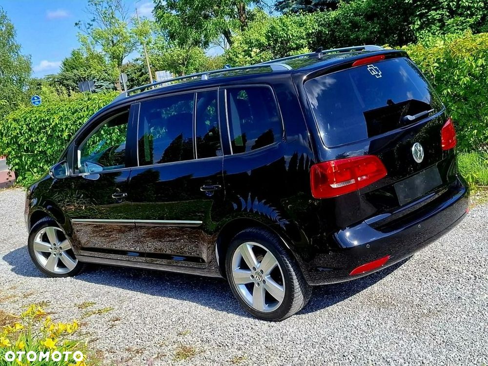 Volkswagen Touran 2.0 TDI DPF Highline DSG - 13
