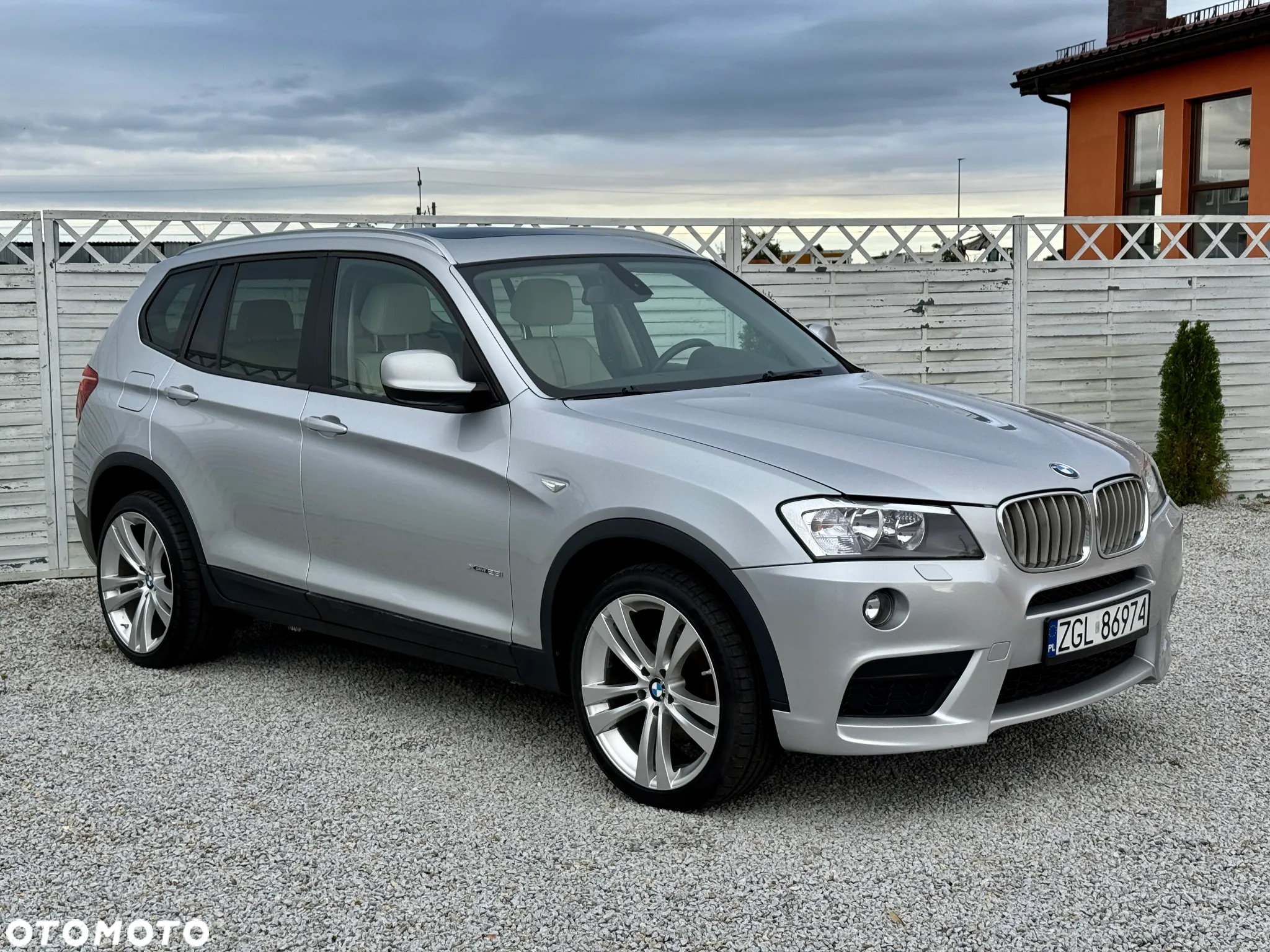 BMW X3 28i xDrive - 4