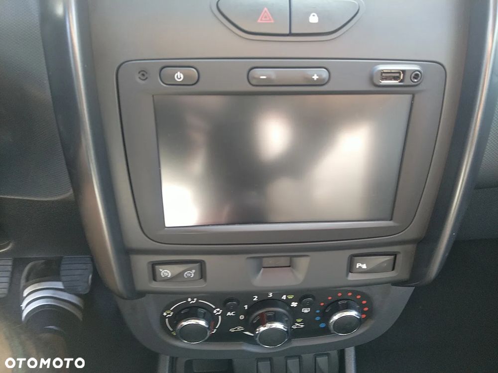 Dacia Duster 1.2 TCe Celebration - 24