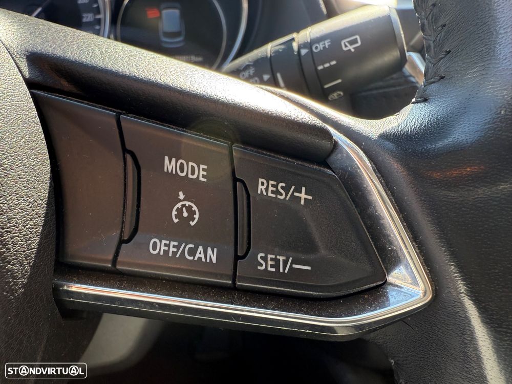 Mazda 6 M6 2.2 SKY-D Excellence Navi - 23