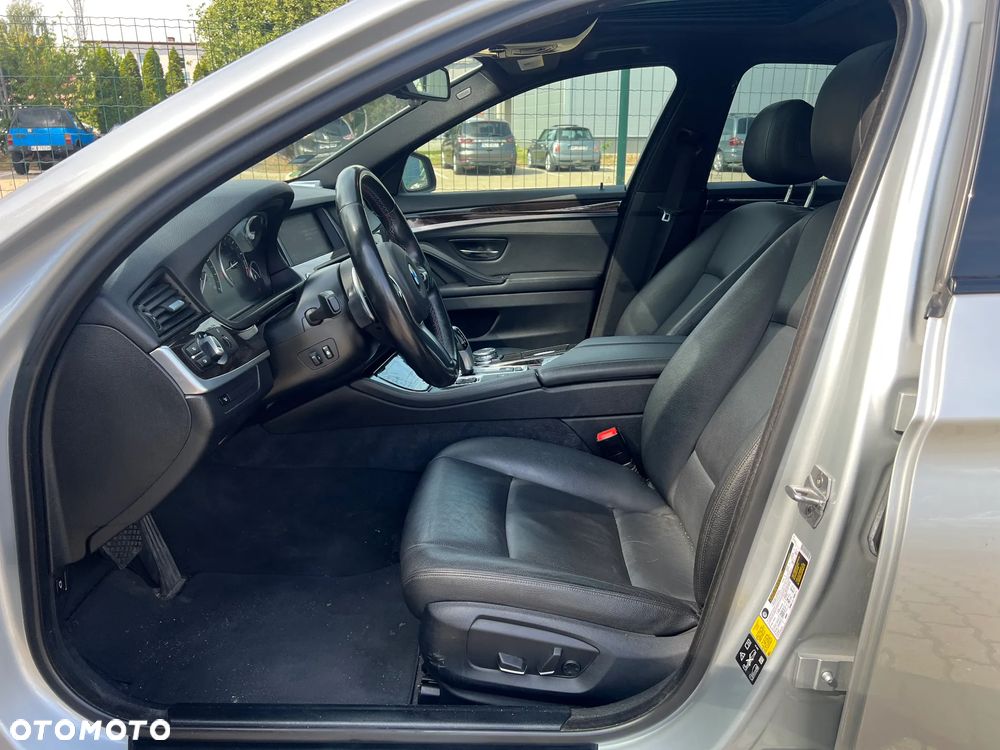 BMW Seria 5 528i xDrive - 21