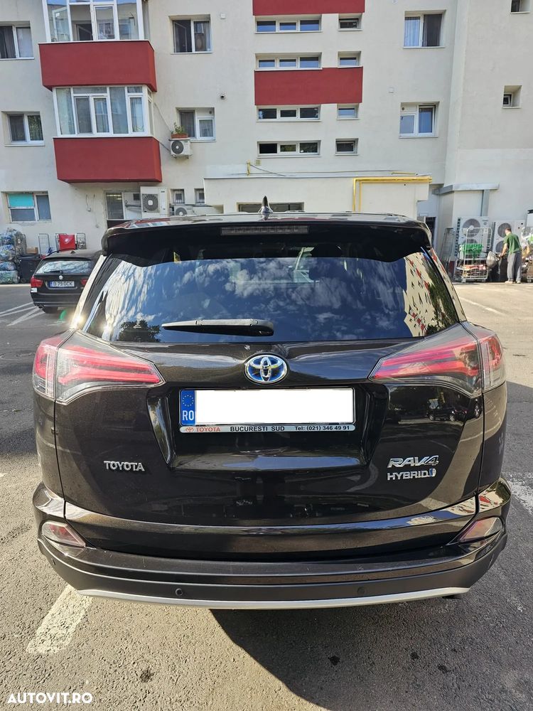 Toyota RAV4 - 11
