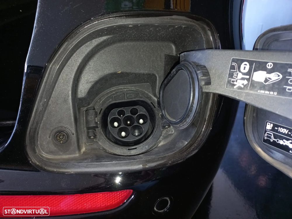 Mercedes-Benz E 300 - 12