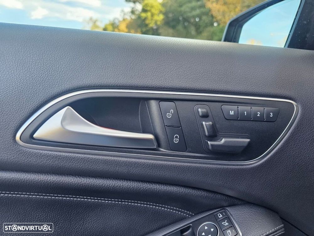 Mercedes-Benz GLA 45 AMG 4-Matic - 10