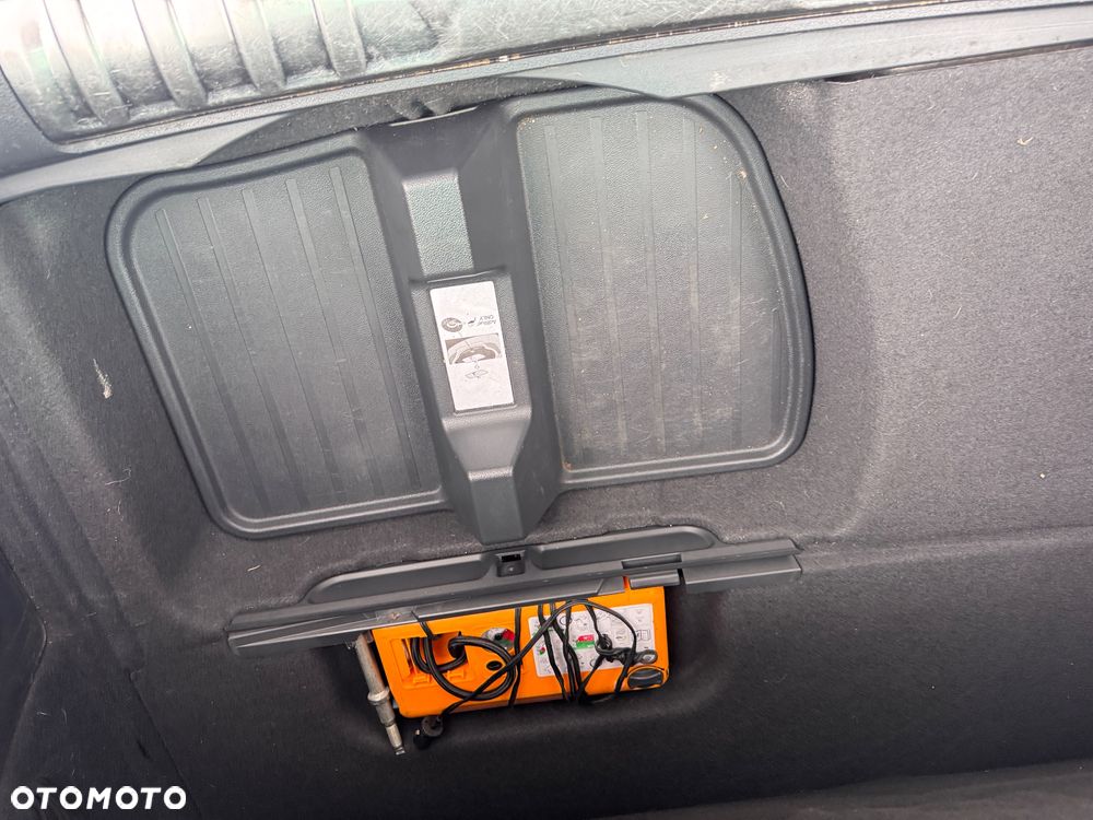 Peugeot 508 SW BlueHDi FAP 180 Automatik Stop&Start Allure - 25