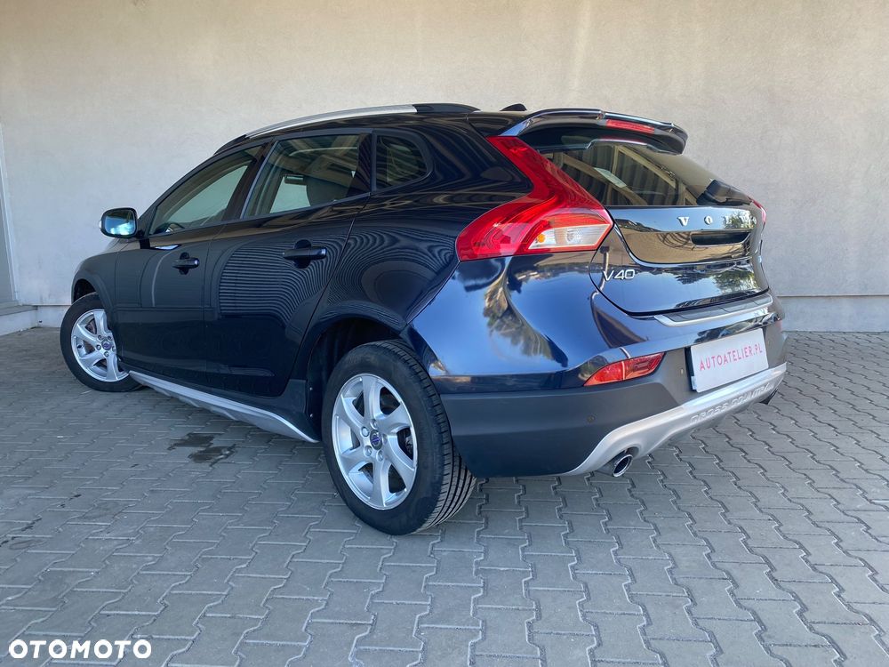 Volvo V40 Cross Country T3 Drive-E Base - 12