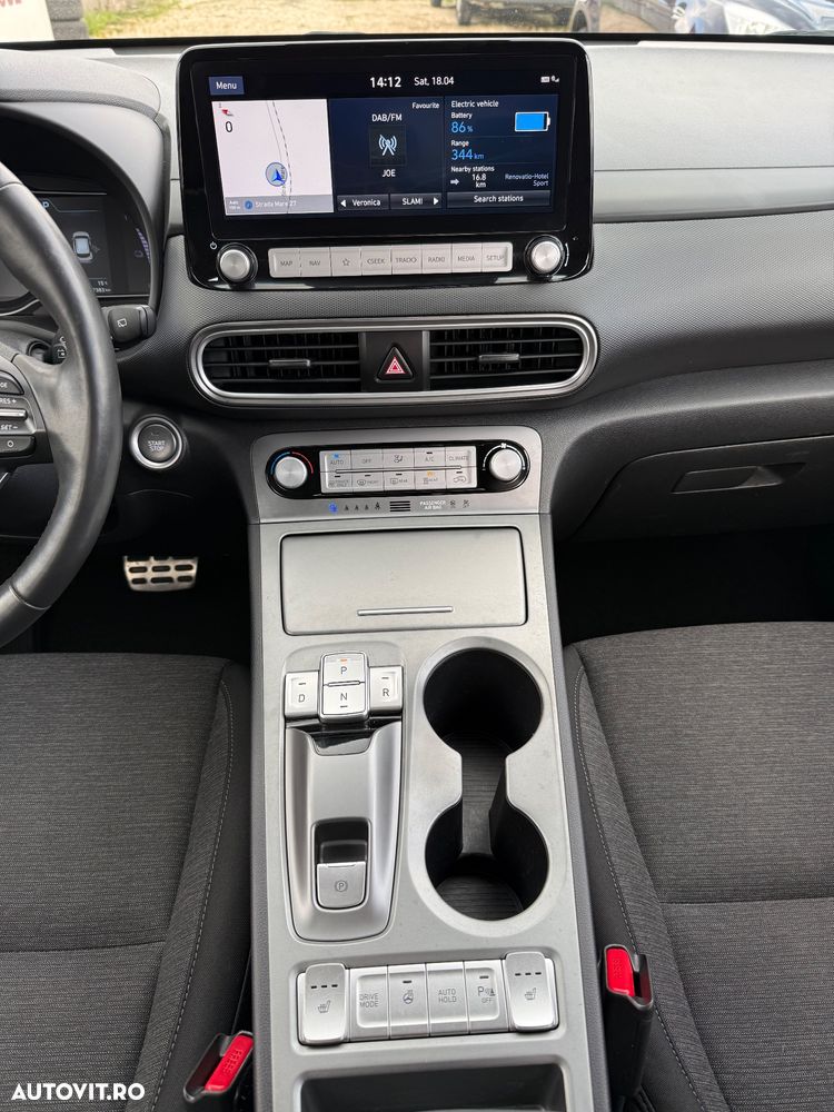 Hyundai KONA Premium - 17