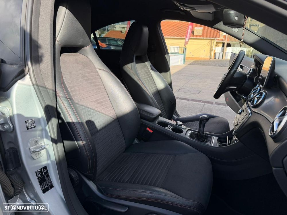 Mercedes-Benz CLA 180 d AMG Line - 19