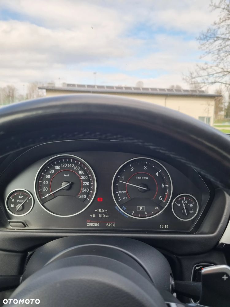 BMW 3GT 320d xDrive M Sport - 14