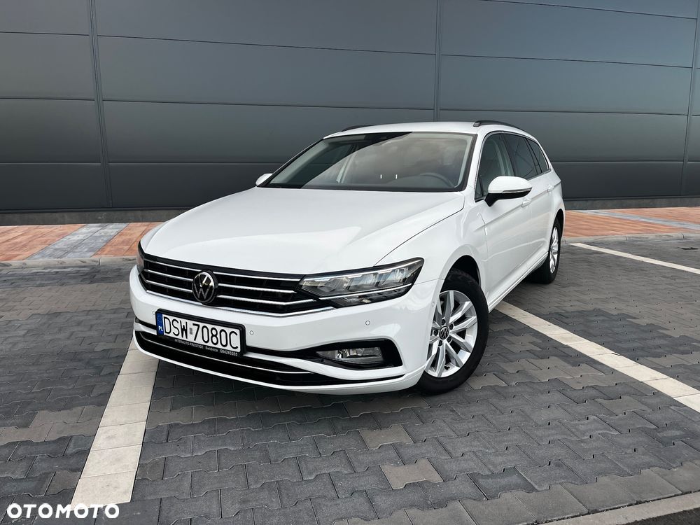 Volkswagen Passat - 2