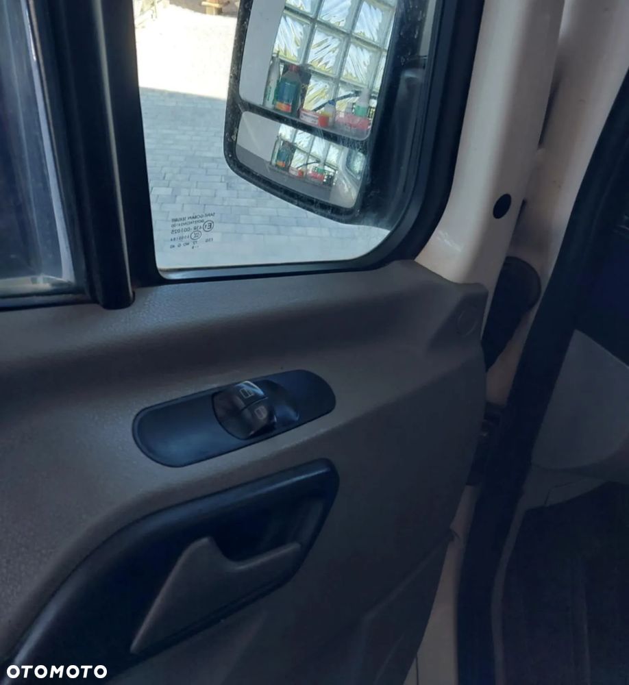 Volkswagen CRAFTER - 9